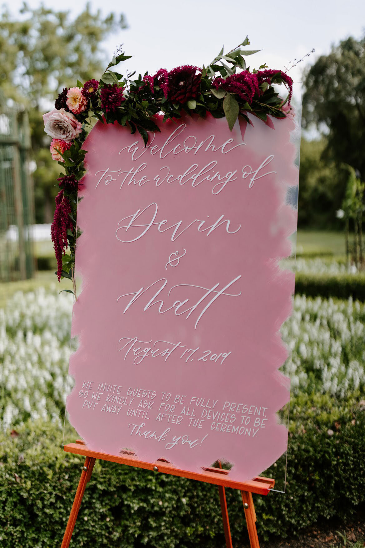 Acrylic welcome sign for wedding